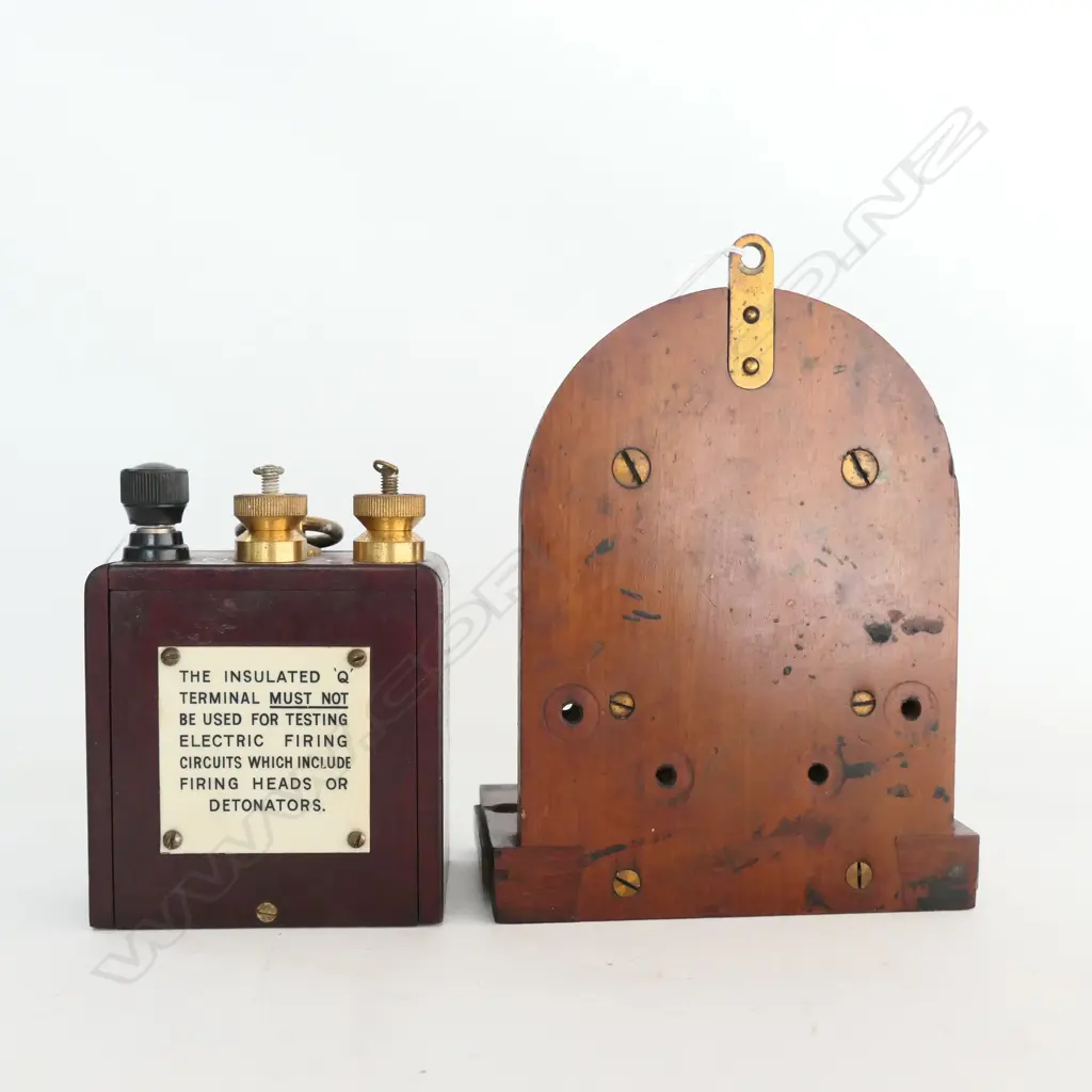 2 VINTAGE TELEGRAPH SIGNAL & GALVANOMETERS, ONE MARKED 'TYER & CO. LTD' & DATED 1941. TALLEST 155mm Image 1++